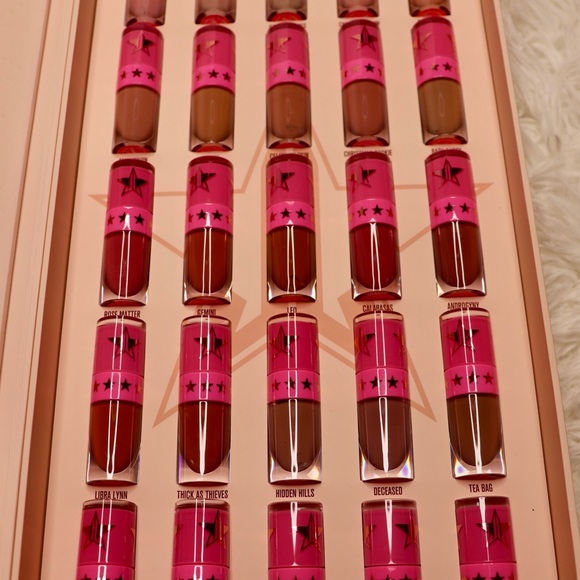 $150 VALUE - NUDE LIQUID LIPSTICK VAULT Jeffree Star  NEW - Picture 2 of 7
